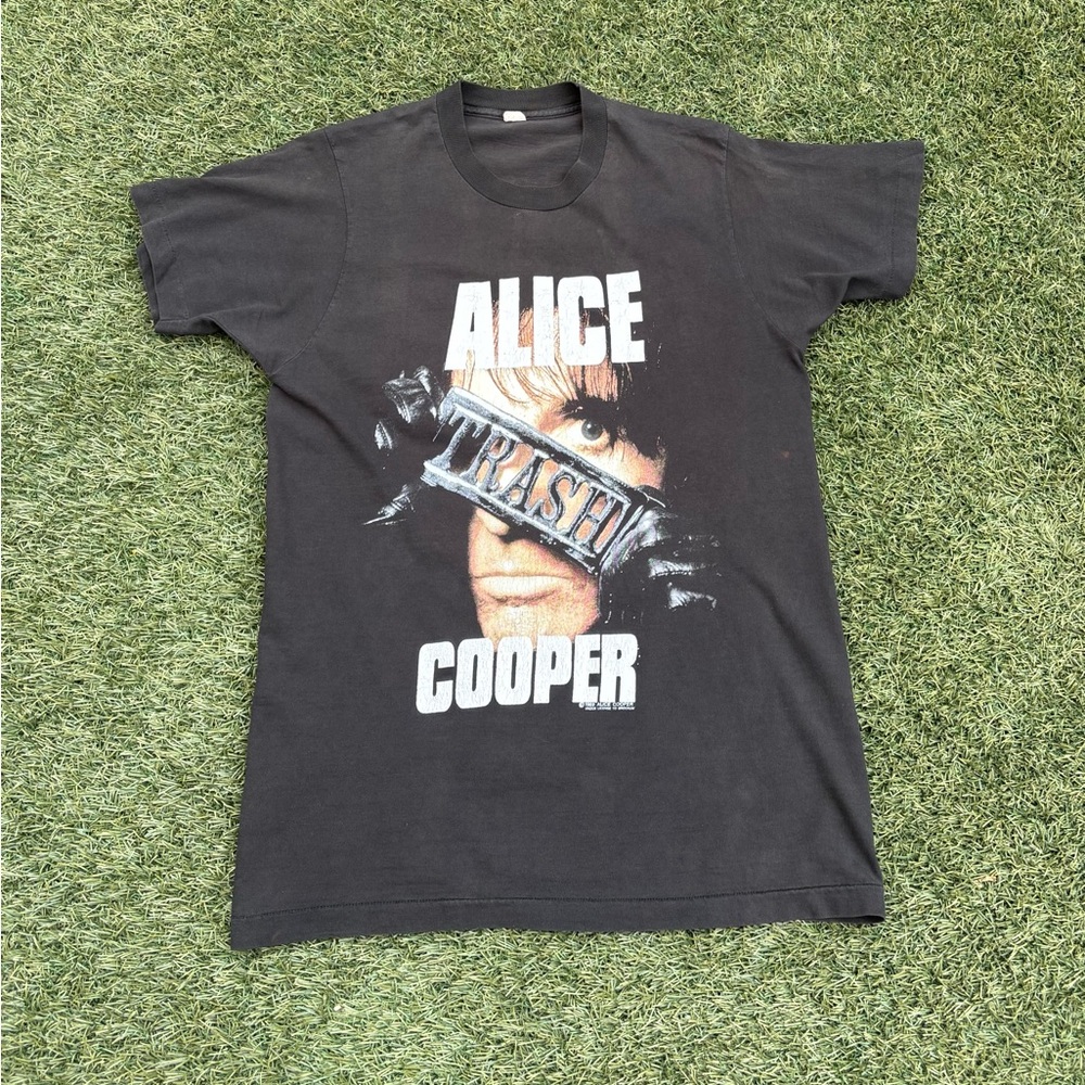 Vintage Black Alice Cooper Graphic Tee